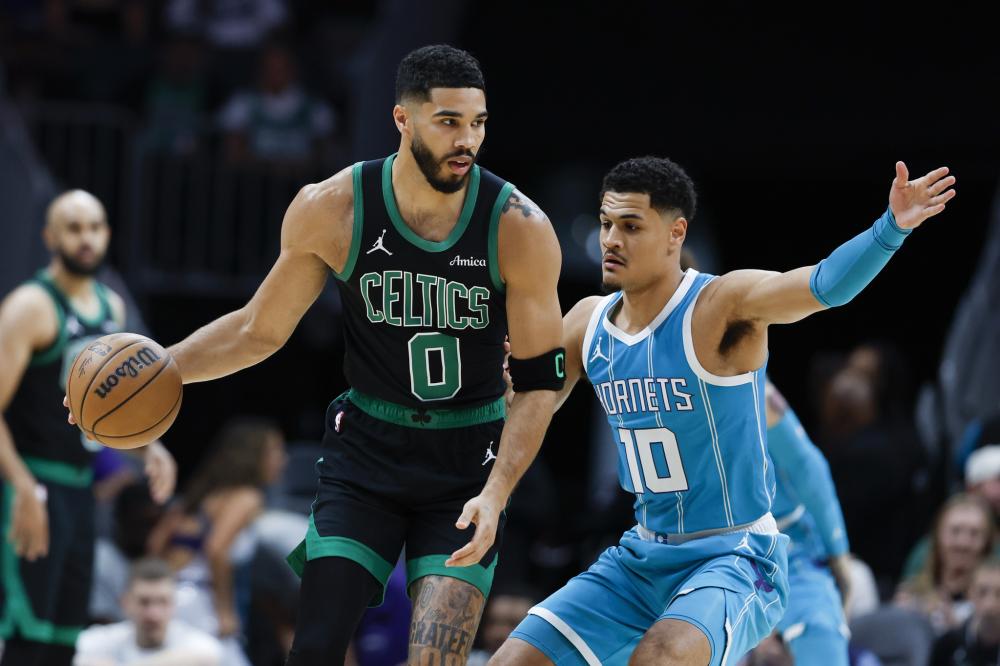 赛中频繁变 赛中频繁变