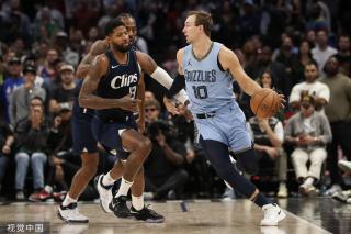 激烈的足球 激烈的足球