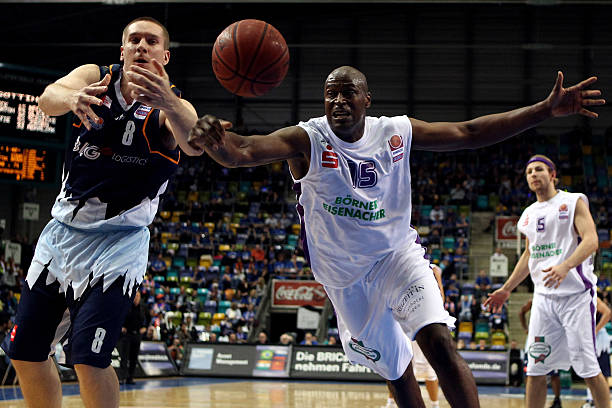 具攻击性 具攻击性