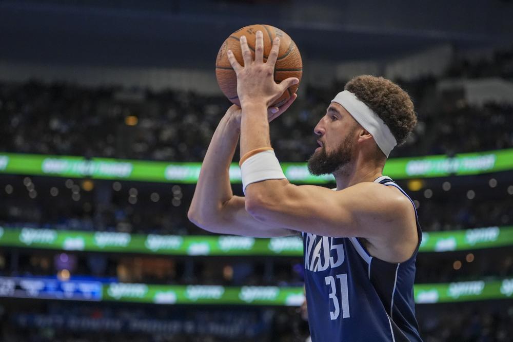 国足的防守 国足的防守